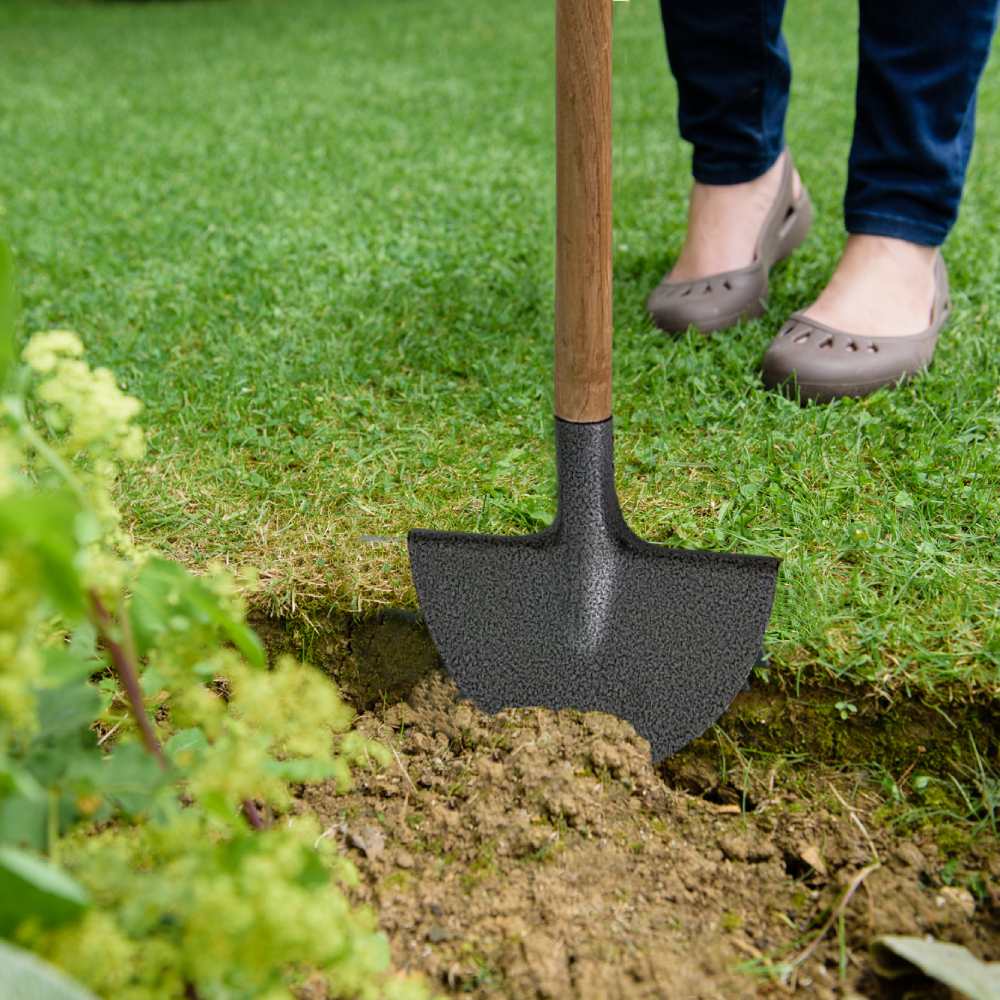Half Moon Shovel